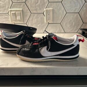 Nike Cortez Kenny III Size 7.5